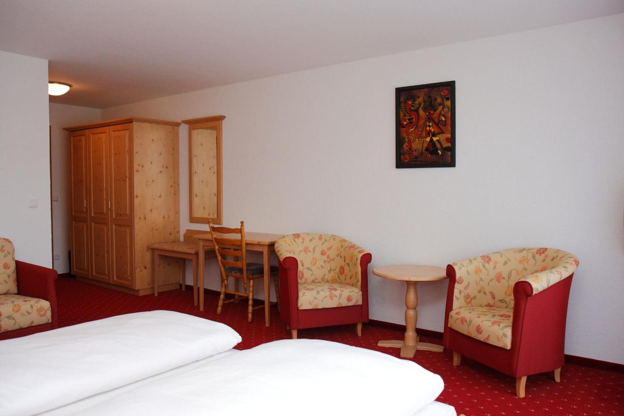 Parkhotel Waldlust Haeusern Exterior photo